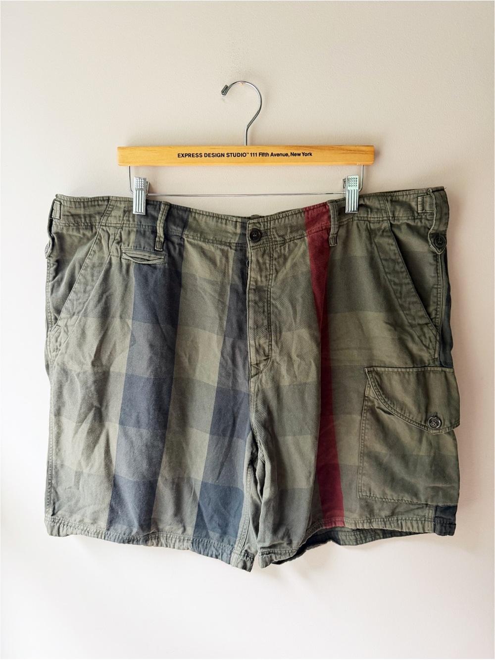Burberry Brit Men’s XXL 40 Khaki Cargo Shorts Plaid Casual